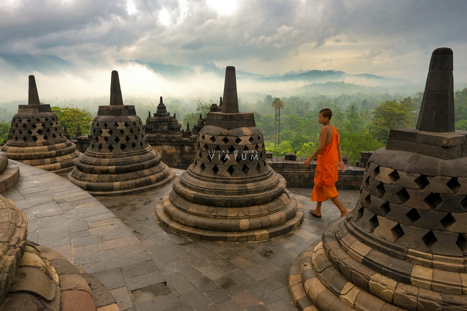 Visita Templos budistas de Mendut, Pawon y Borobudur 