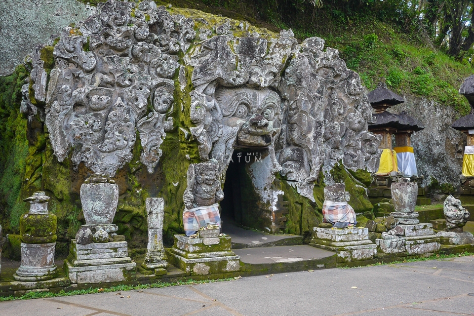 Visita cueva Pura Goa Gajah