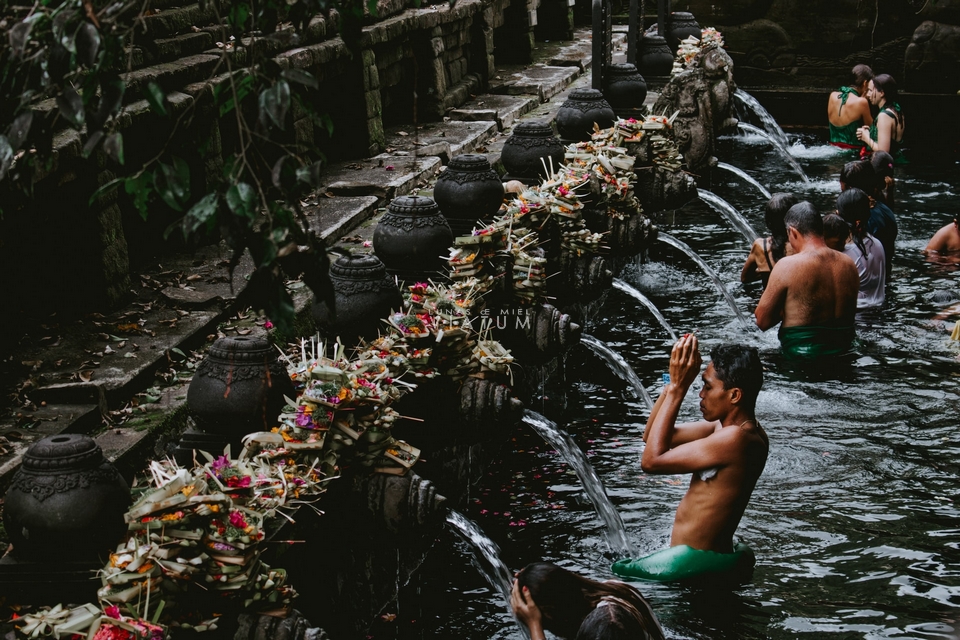 Visita Tirta Empul