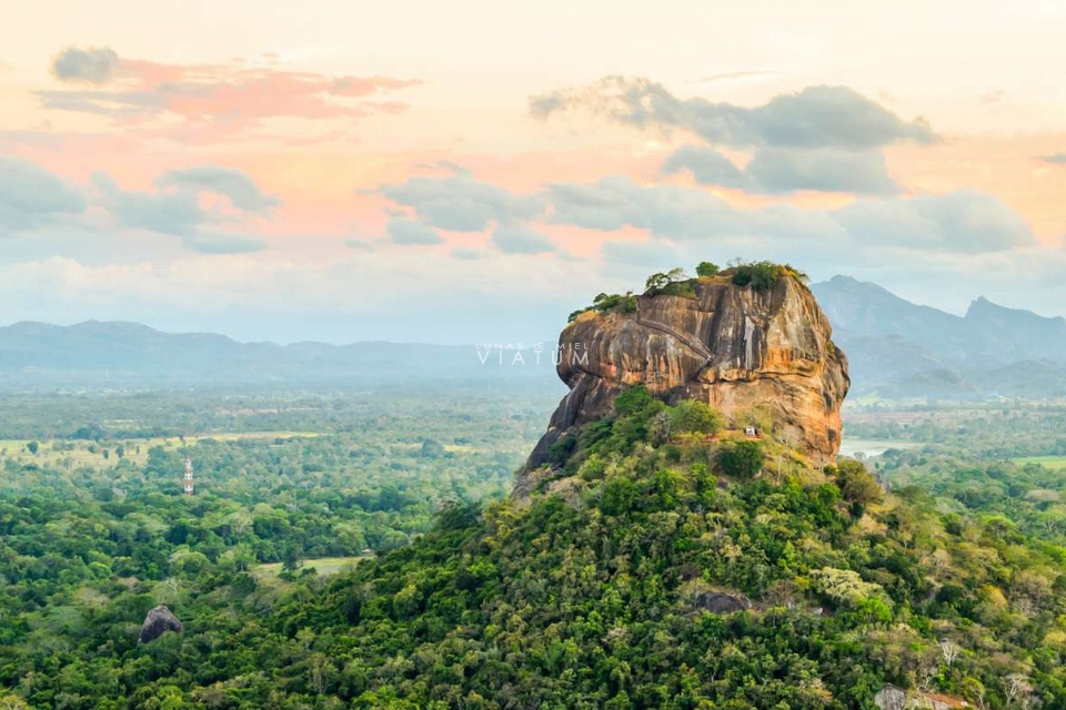 Subida a Sigiriya