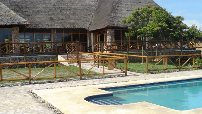 Ihamba Lakeside Lodge